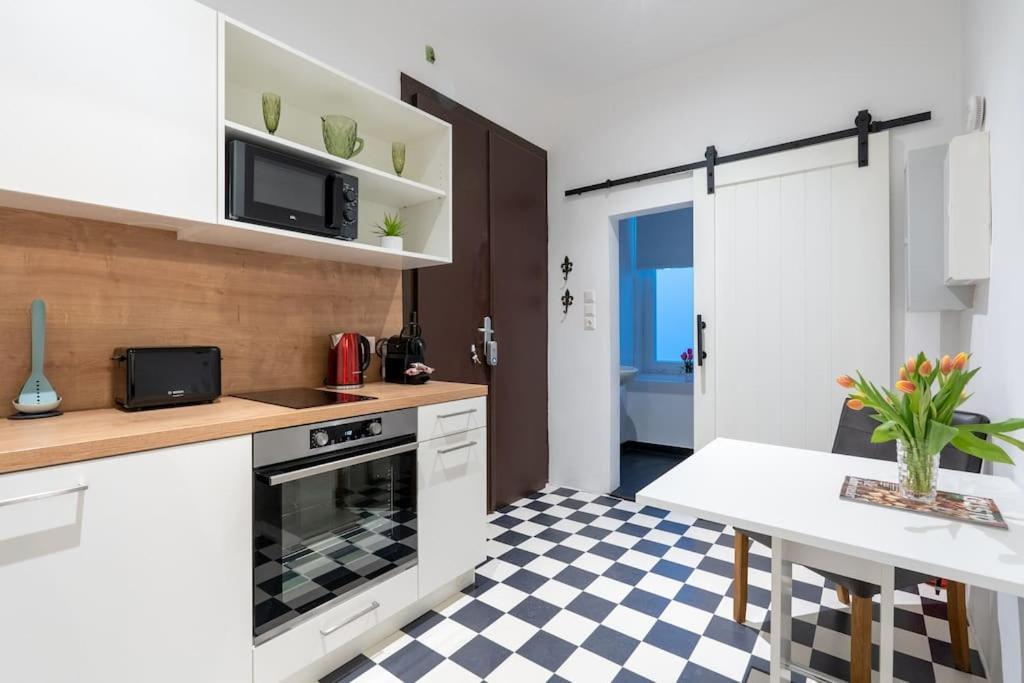 Apartmán Practical 1Br Flat By Center By Hm Vídeň Exteriér fotografie